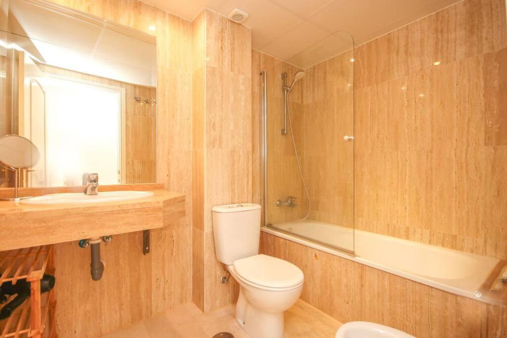 Lovely 2 Bedroom Apt Near Golf Los Lagos Elviria Marbella Dış mekan fotoğraf