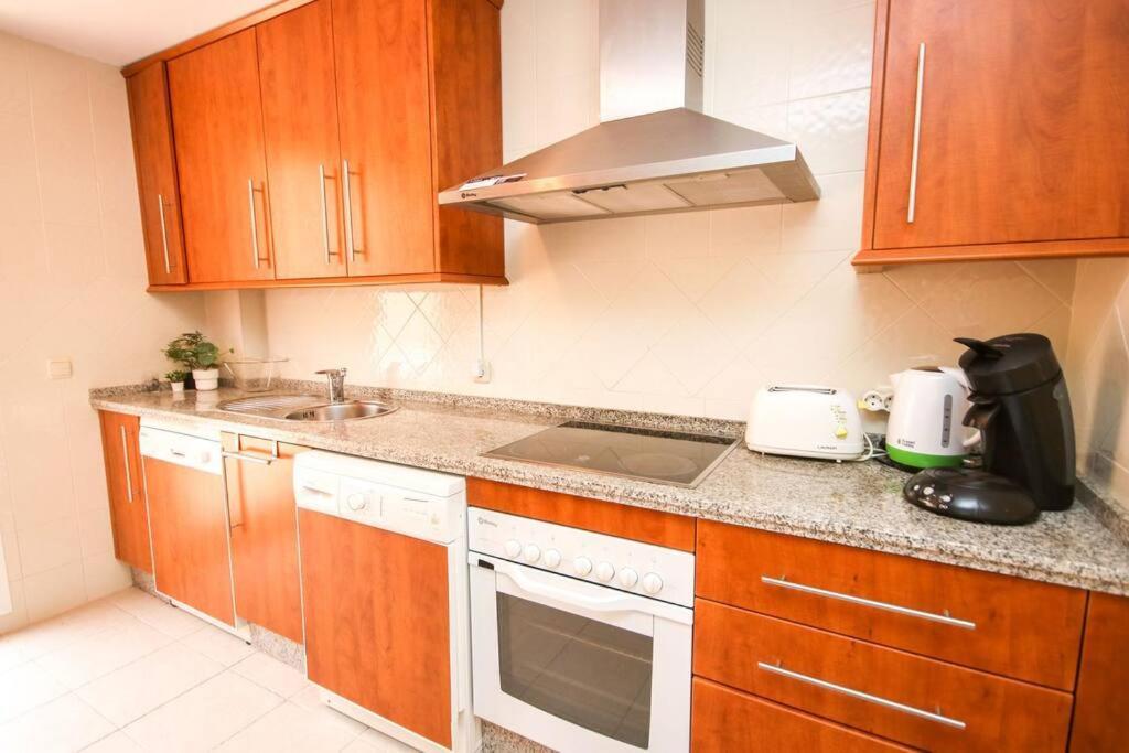 Lovely 2 Bedroom Apt Near Golf Los Lagos Elviria Marbella Dış mekan fotoğraf